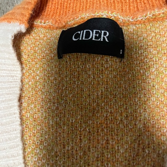 Multi-Colored Cardigan - Picture 2 of 3